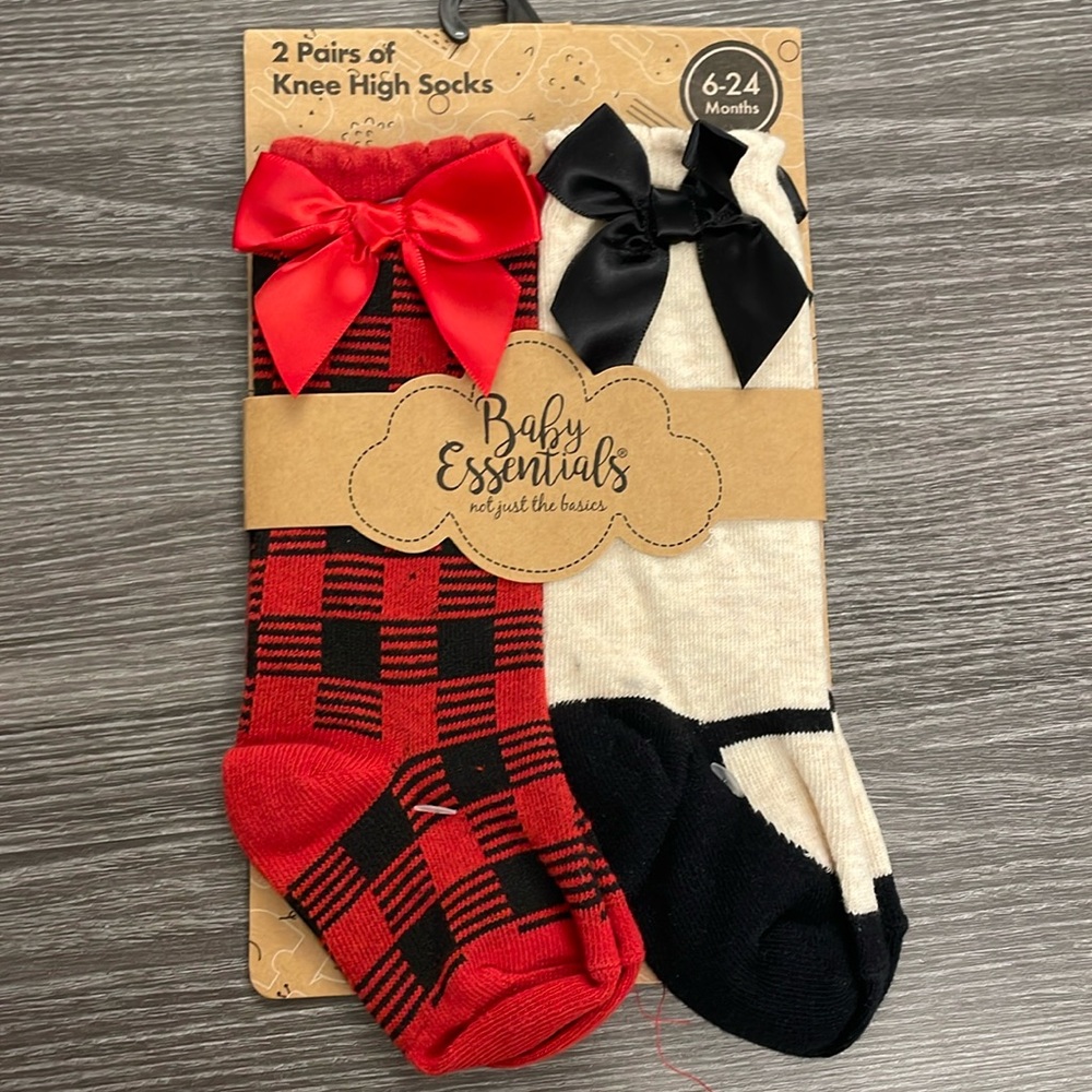 Baby Essentials knee high Socks